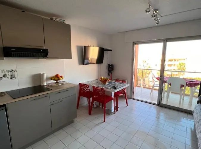 Bord De Apartment